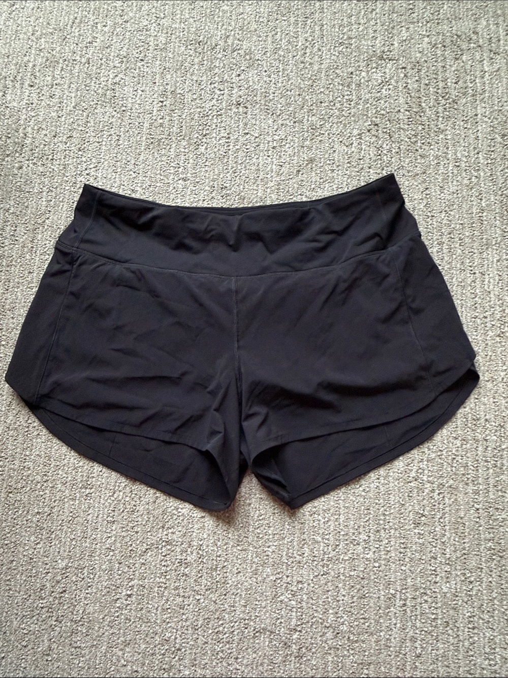 Lululemon Women’s Black Shorts Size 14